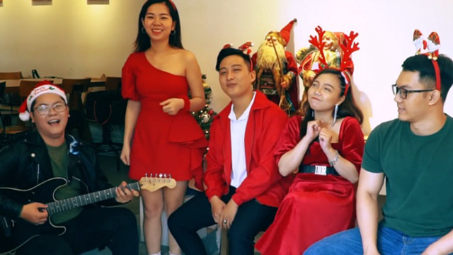 Mãi Như Phút Giây Ban Đầu - Material Band, Khoa