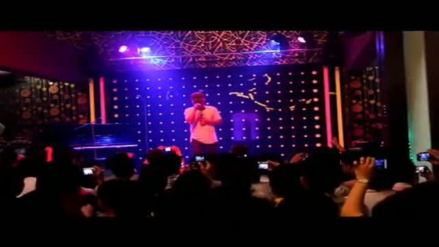 Căn Gác Trống (Karaoke) - LiL Knight