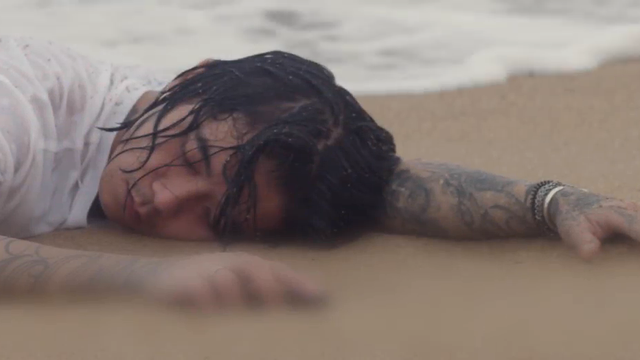 7 Cuộc Gọi Nhỡ - Khói, Two