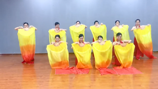 Lào Cai Thành Phố Trên Mây | Sèn Hoàng Mỹ Lam