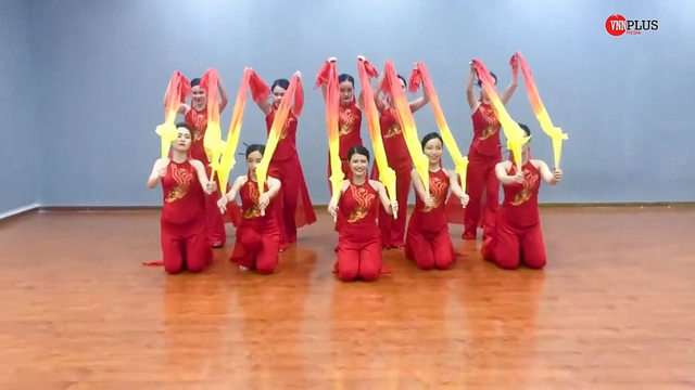 Một Bản Tình Ca Nhịp 6/8 - Ca sĩ Phùng Khánh Linh