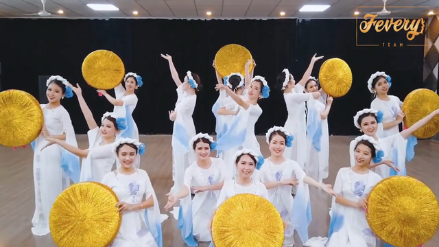 Chuyện Của Lá (Đào LíuLoo)