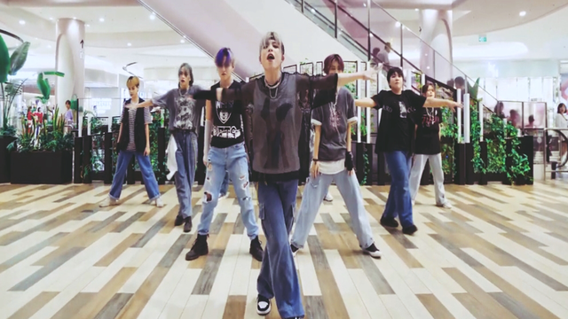 Vietnamese ♫ HeeTee - DAK