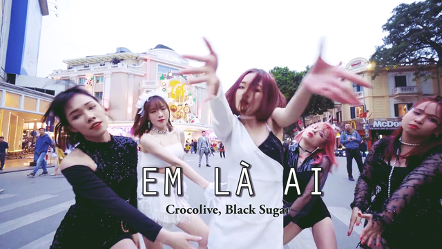 Em Là Ai ? - {Crocolive - Black Sugar}