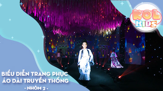 Biểu diễn trang phục áo dài truyền thống - Nhóm 2