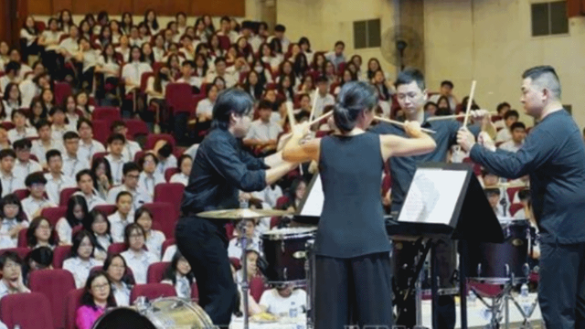Lan tỏa âm nhạc cổ điển đến bạn trẻ Việt Nam