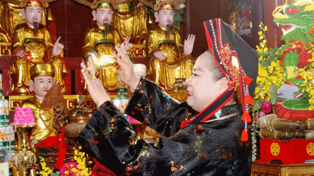 Liên hoan thực hành tín ngưỡng thờ mẫu Tam Phủ tại Hà Tĩnh