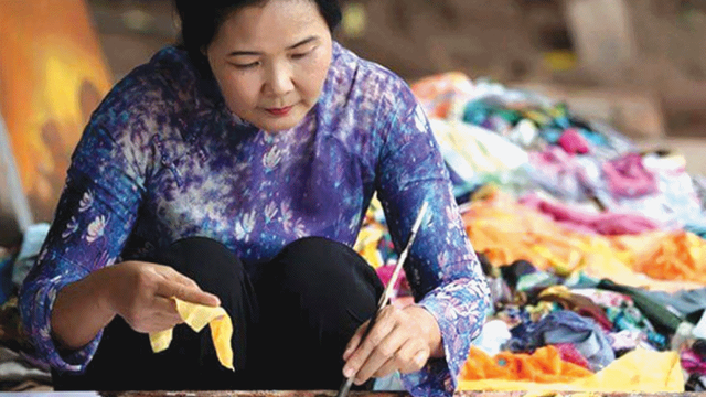 Hoạ sĩ Trần Thanh Thục - 40 năm tạo hồn cho sắc vải (phần 1)