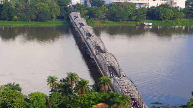 Cầu Trường Tiền - báu vật Sông Hương (phần 2)