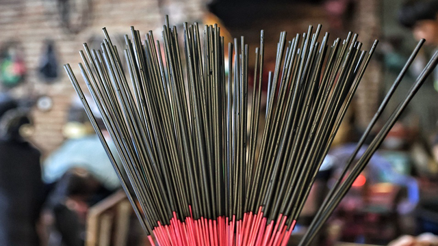 Huyền tích vùng kẻ Chóa và nghề làm hương đen (Phần 2)