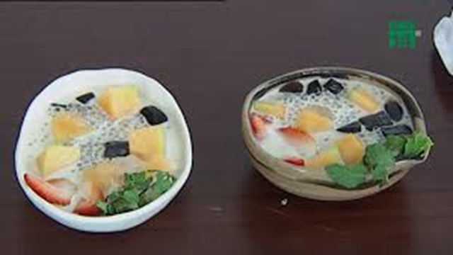 Cách làm chè dưa lưới sương sáo 1