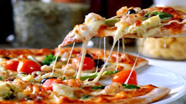 Pizza Napoli – Thưởng Thức Hương Vị Ý Ngay Tại Việt Nam