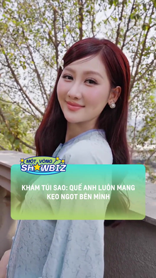 Quế Anh luôn mang kẹo ngọt bên mình