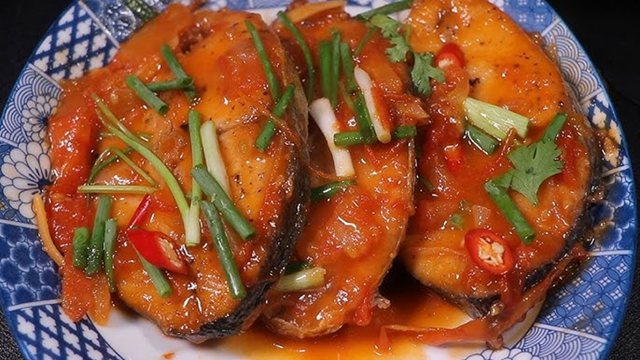 Vũ Khúc Cá Sốt Đậm Đà
