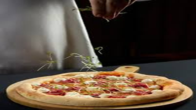 Tinh Hoa Ẩm Thực Ý Trong Từng Miếng Pizza Amatriciana
