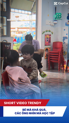Bé mà khá quá, các ông nhìn mà học tập